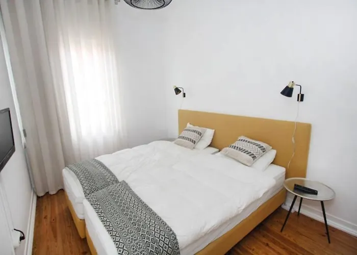 Casa A 50m Da Praia, Zona Da Nazaré